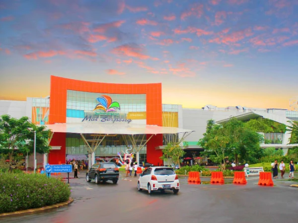 Summarecon Mall Tangerang - Shopping & Lifestyle
